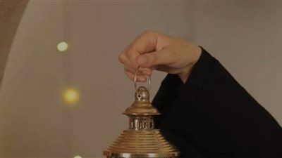 شاهد بكاء عاصي الحلاني لحظة زفاف ابنته في الفيديو
