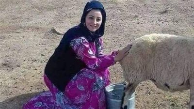 يُحكى أن شيخاً (يذكر أن أسمه العود السعيدي)
