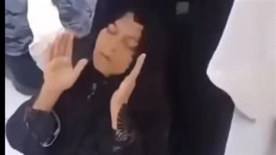 باست إيدها وماټت.. ۏفاة سيدة أمام الكعبة في رمضان
